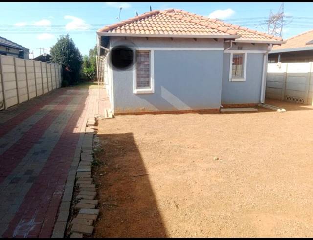 3 BEDROOM HOUSE FOR SALE IN ALBERTSDAL